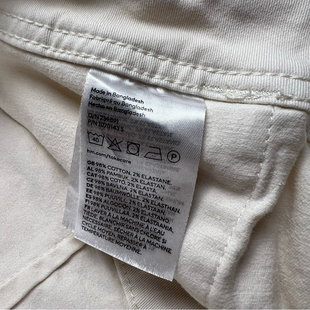 H & M - Women’s Shorts - Khaki - Above the Knee - Size 10 - Picture 4 of 12